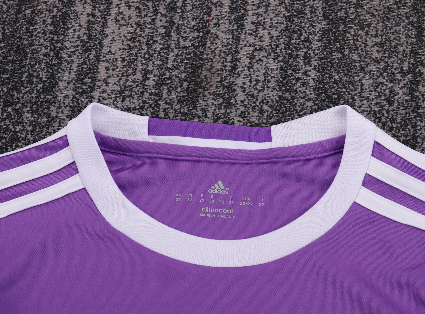 16/17 children's away football jersey