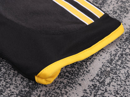 00/01 children's away football jersey