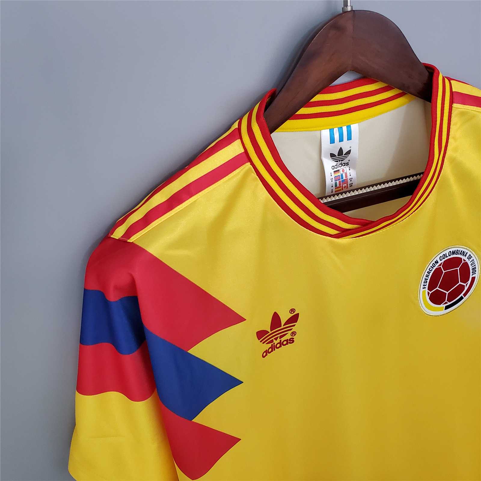 1989/90 Home Retro Shirt - additional product view