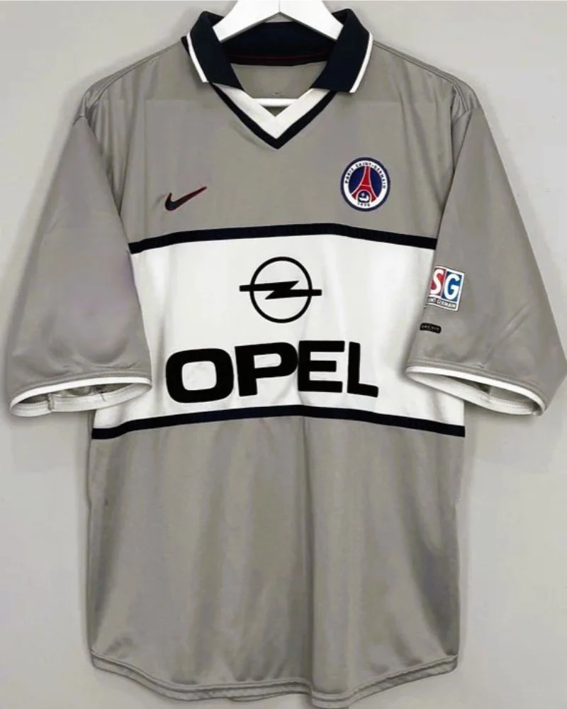 00/01 away retro football shirt