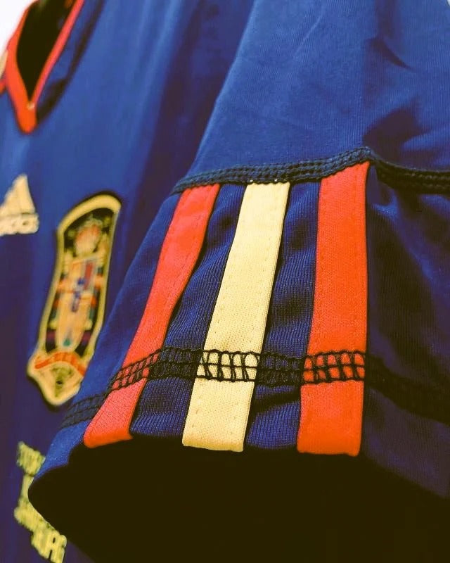 10/11 away retro football shirt