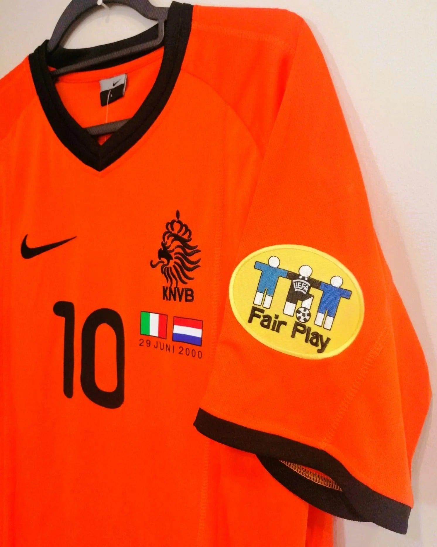 00/01 home retro football shirt