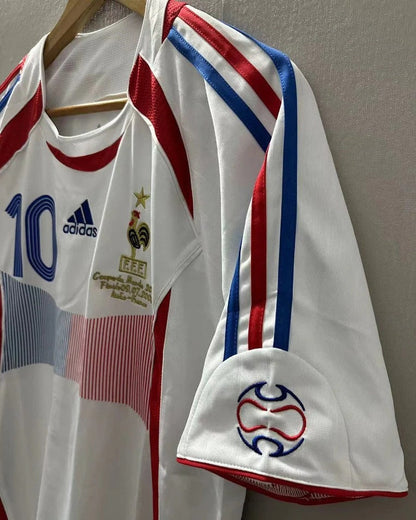 06/07 home retro football shirt