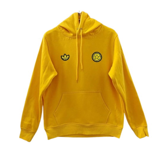 The 2026 Team Hoodie Yellow - Blue Crest brings -inspired football style into a comfortable everyday hoodie. Its clean yellow finish and blue crest details make it easy to pair with jeans, joggers, or training pieces while keeping a polished fanwear aesthetic.