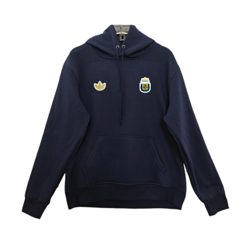 The 2026/27 Team Hoodie Dark Blue brings -inspired football style to a comfortable everyday layer. Its clean dark blue finish and team crest details create a distinctive look for match days, travel, training, and casual outfits.